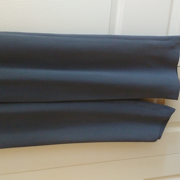 Jones New York Women's 2 Piece Suit - Tailored Jacket and Pants - Picture 8 of 11